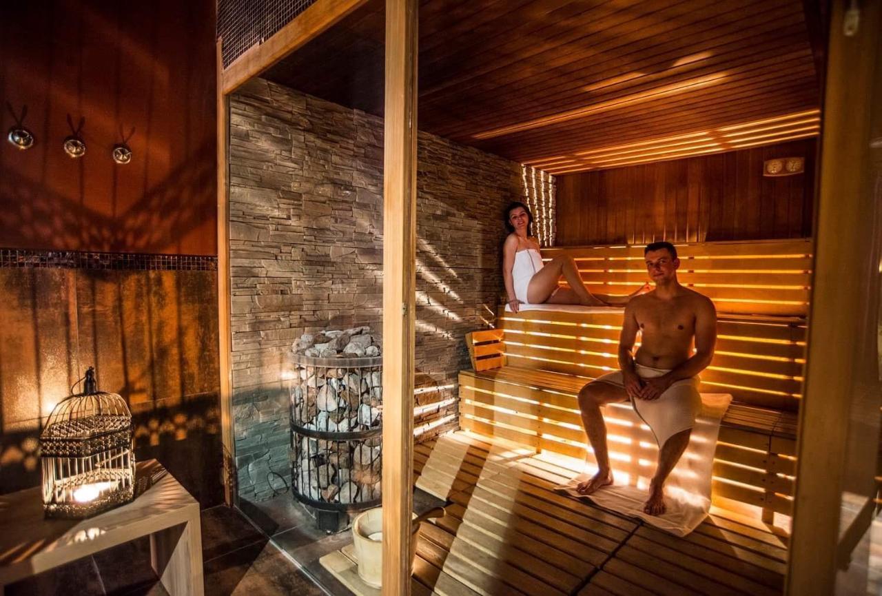 Hotel Bonifacio SPA&SPORT Resort Sochocin Esterno foto