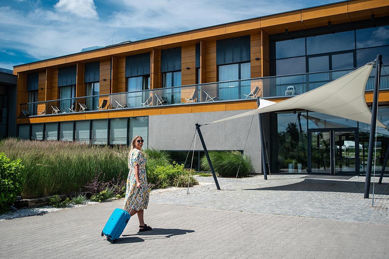 Hotel Bonifacio SPA&SPORT Resort Sochocin Esterno foto