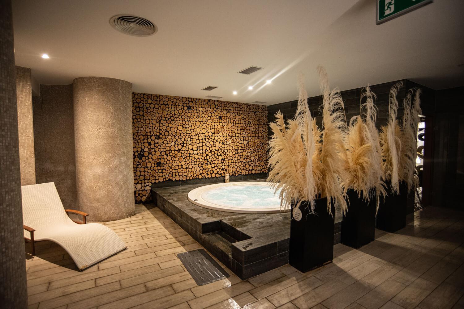 Hotel Bonifacio SPA&SPORT Resort Sochocin Esterno foto
